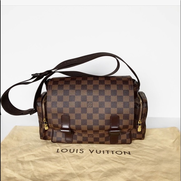 👜Louis Vuitton Melville
      Messenger Bag - Picture 1 of 8